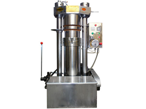 為什么液壓榨油機能夠得到廣大客戶的青睞呢？